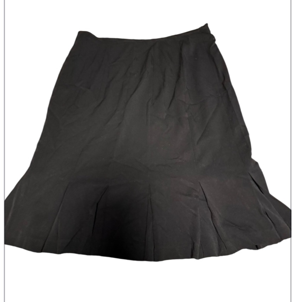 Sandra women’s skirt size 14 black